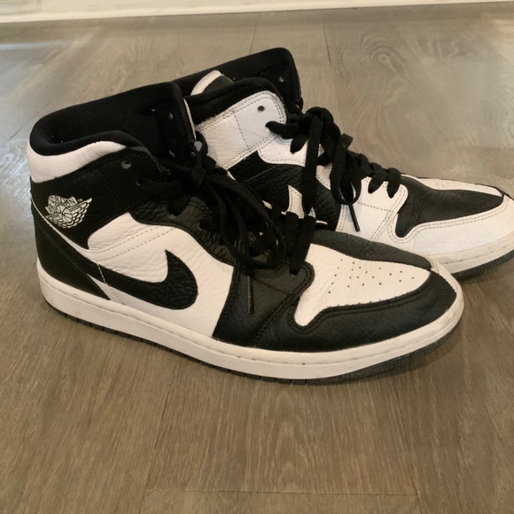 Nike Black and White Colorblock Air Jordan 1 High ‘85 Size US 9.7 Eur 41 - Picture 2 of 7